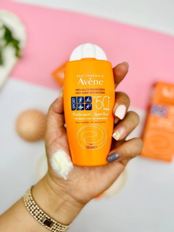ضدآفتاب اون SPF 50+ بدون رنگ (100 میل) - Image 2